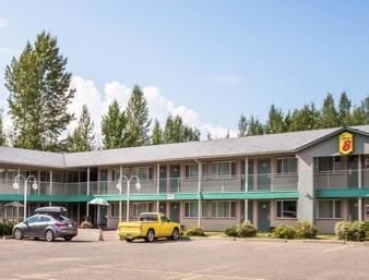 מלון Super 8 By Wyndham Quesnel Bc מראה חיצוני תמונה